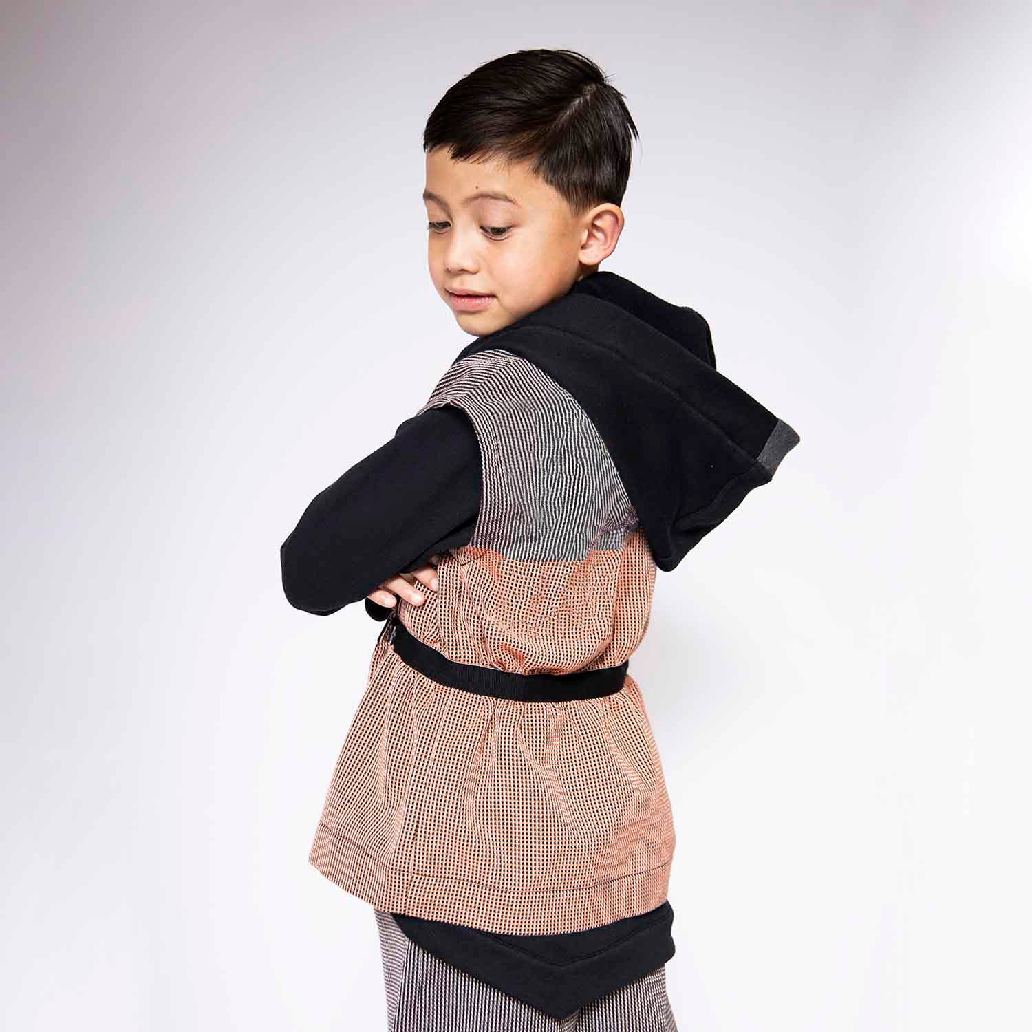 Multicolored Sleveless Jacket with Appliquè